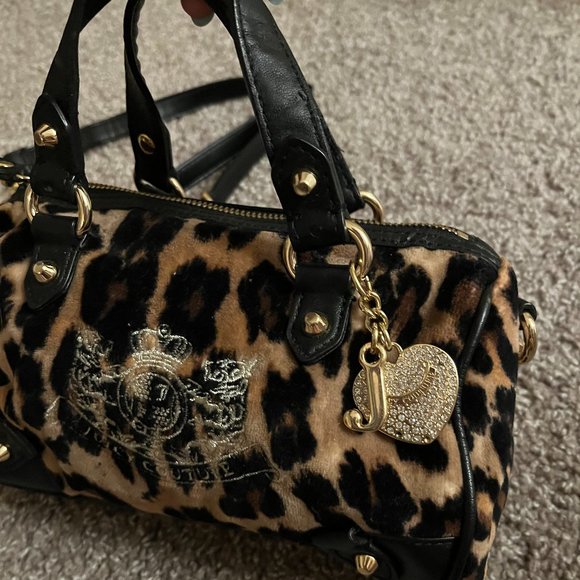 SOLD 🚫 Juicy Couture: Leopard Steffy Crossbody - Picture 3 of 16